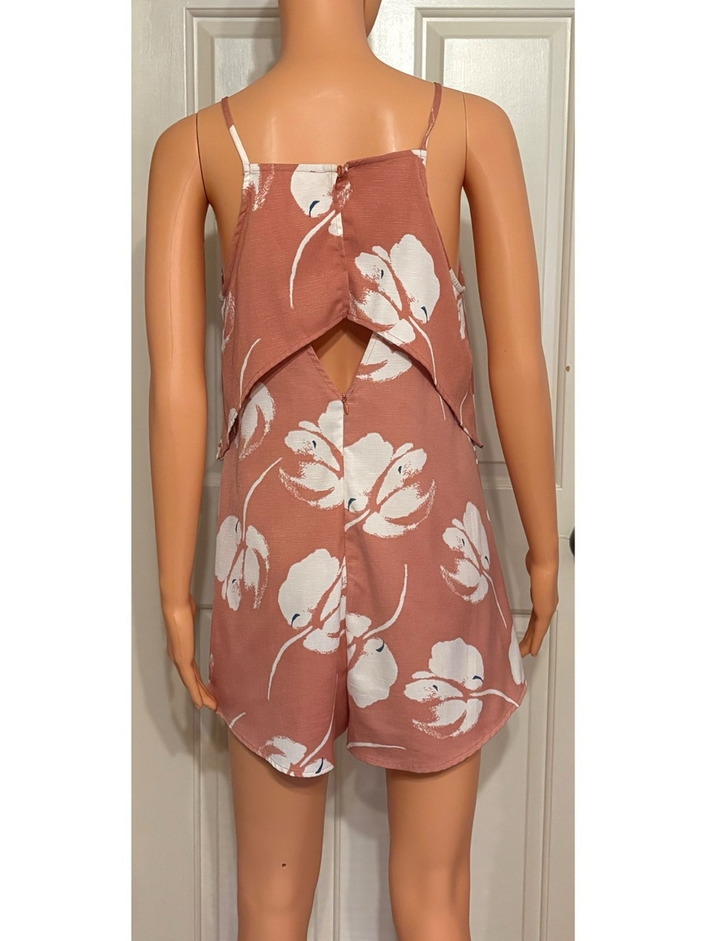 Lush Brand Rust Floral Tiered Spaghetti-Strap Romper. Only Worn Once. - Picture 2 of 3